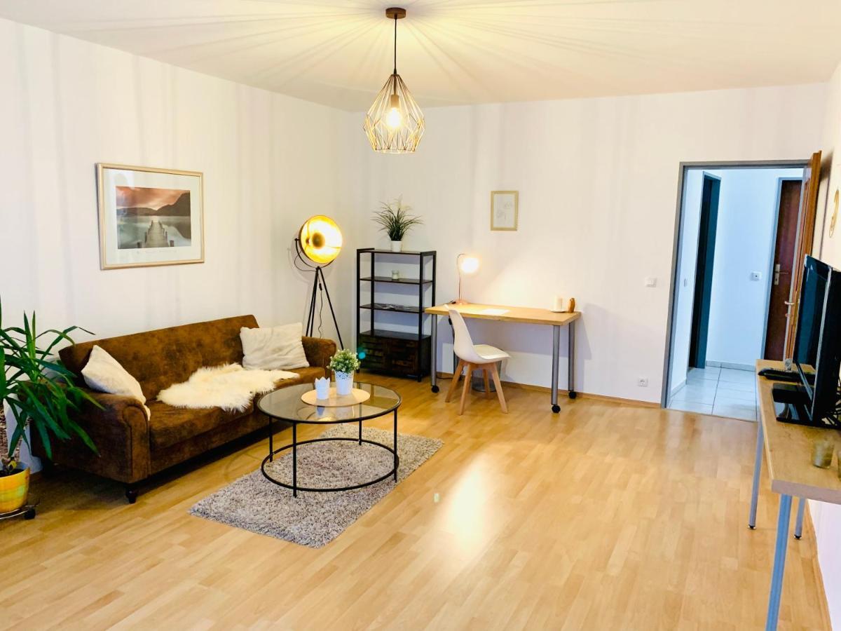 Schone, Gut Ausgestattete Wohnung Fur 1 Bis 4 Personen - Zentral Gelegen Bad Ems Luaran gambar